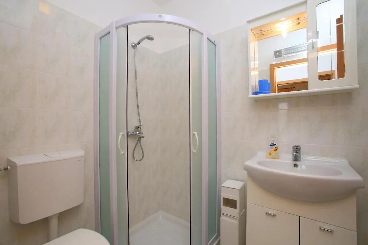 App For 5 Persons, Big Terrace, 2 Bdr, 299 Apartment Rabac Croatia