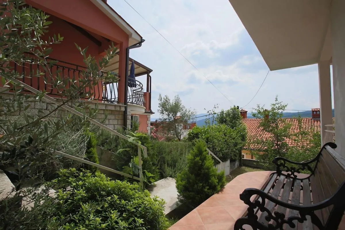 App For 5 Persons, Big Terrace, 2 Bdr, 299 Apartment Rabac
