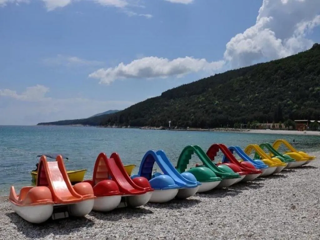 App For 5 Persons, Big Terrace, 2 Bdr, 299 Apartment Rabac Croatia