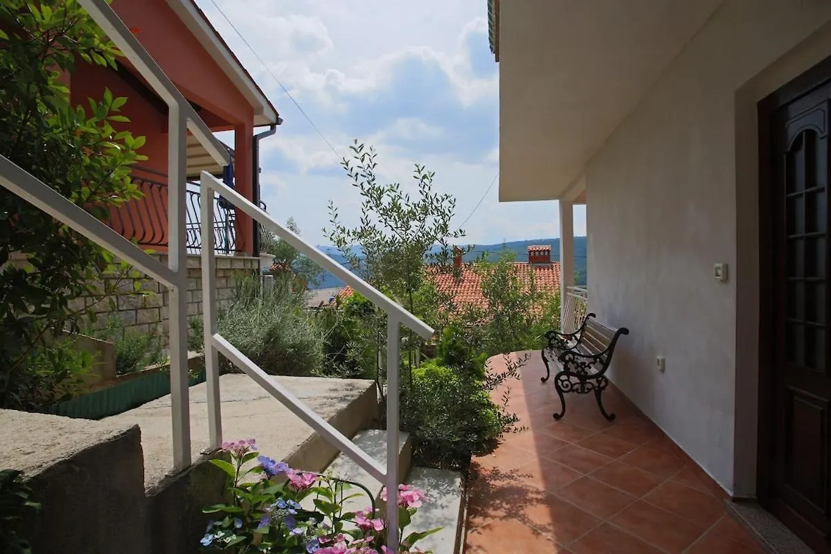 App For 5 Persons, Big Terrace, 2 Bdr, 299 Apartment Rabac