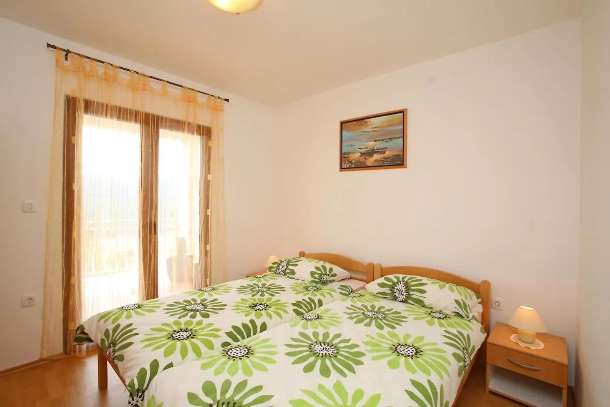 App For 5 Persons, Big Terrace, 2 Bdr, 299 Apartment Rabac Croatia